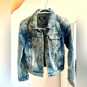 JEAN JACKET FOR SALE !